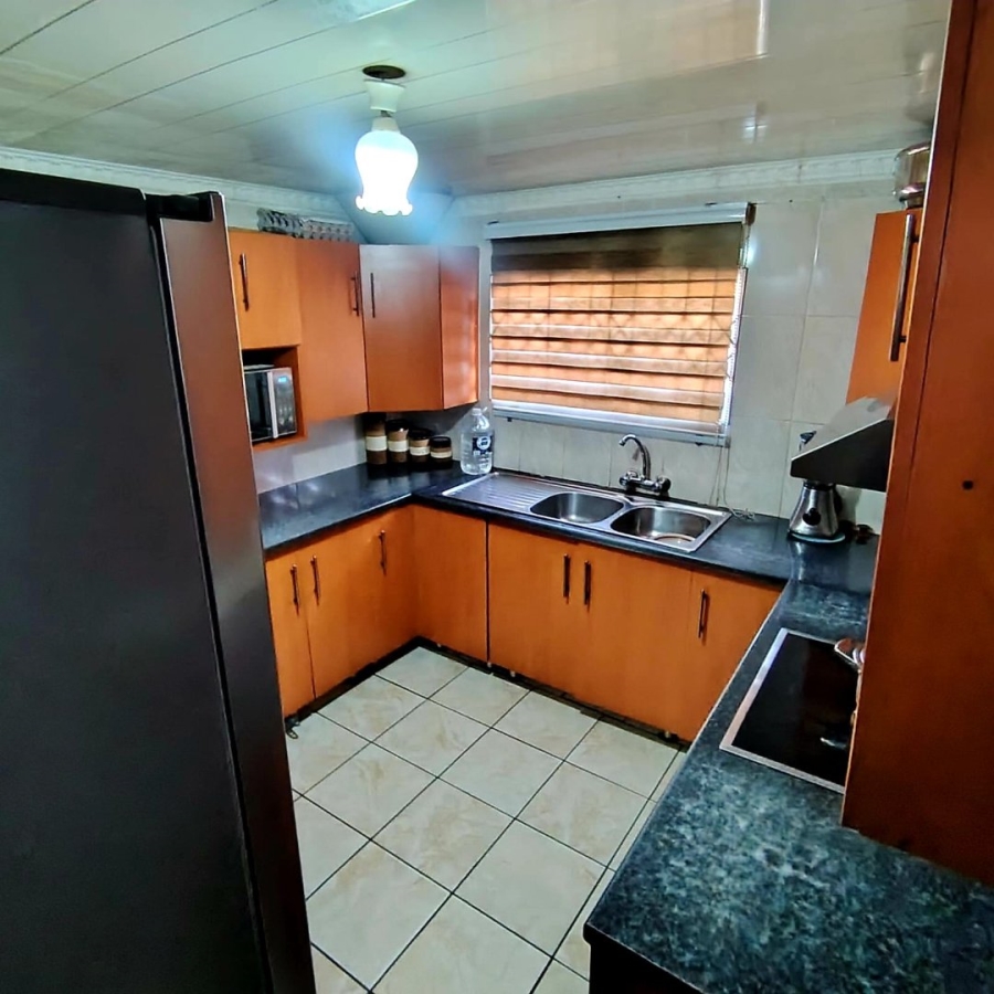 4 Bedroom Property for Sale in Mdantsane Nu 10 Eastern Cape